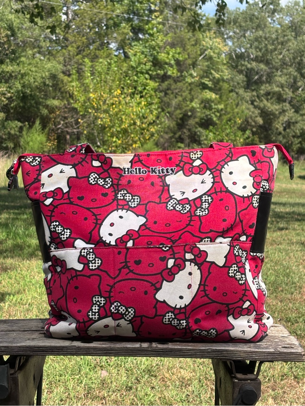 Darling Hello Kitty Tote/Shoulder Bag!